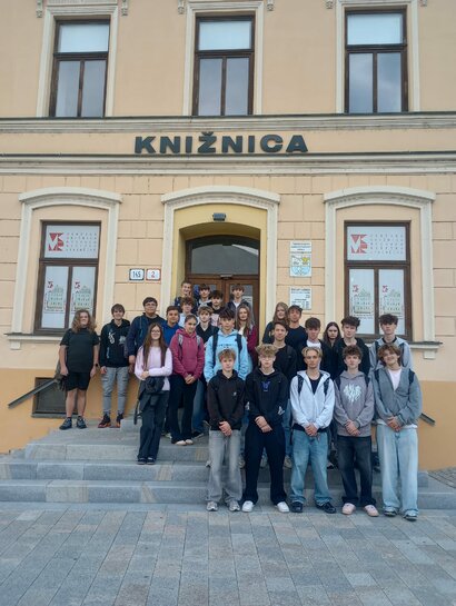 Exkurzia vo Verejnej knižnici Michala Rešetku v Trenčíne
